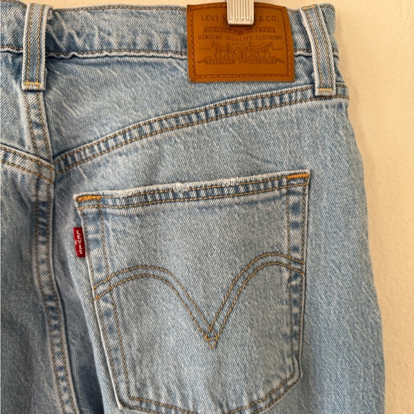 Levi's Premium Ribcage Bell Jeans Wide Leg Flare Size 30 - Picture 12 of 16